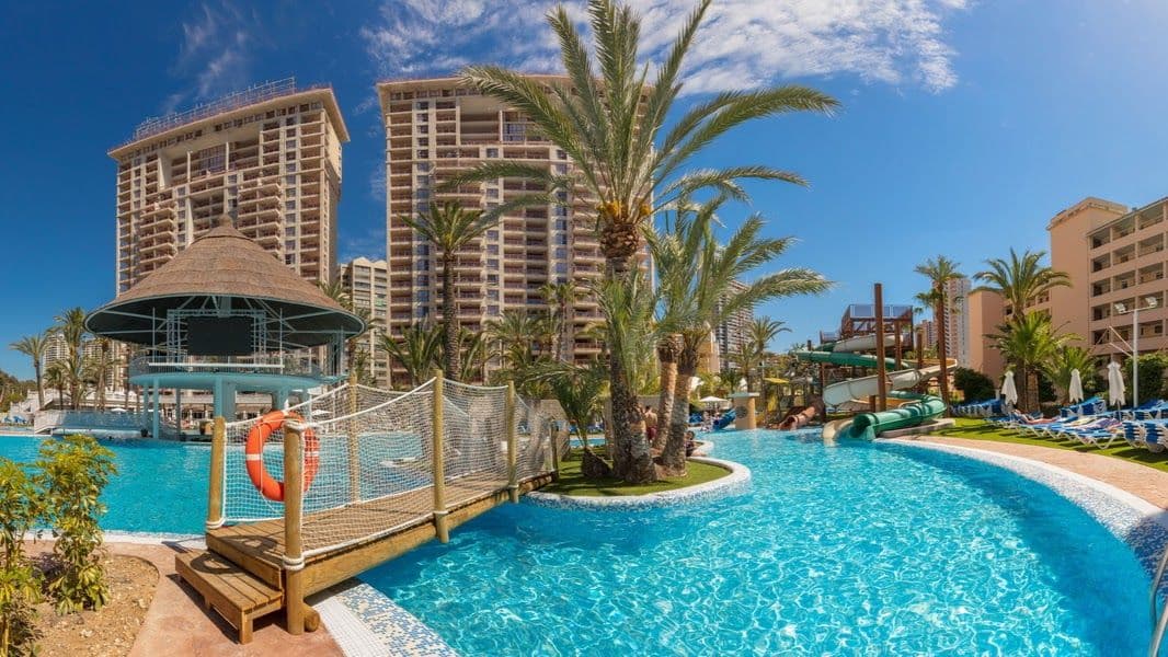 Magic Tropical Splash Hotel